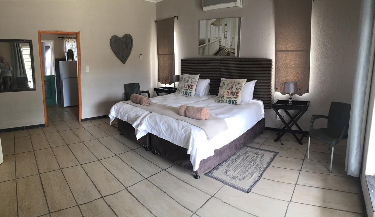 Mountain Creek Lodge Hazyview Bagian luar foto
