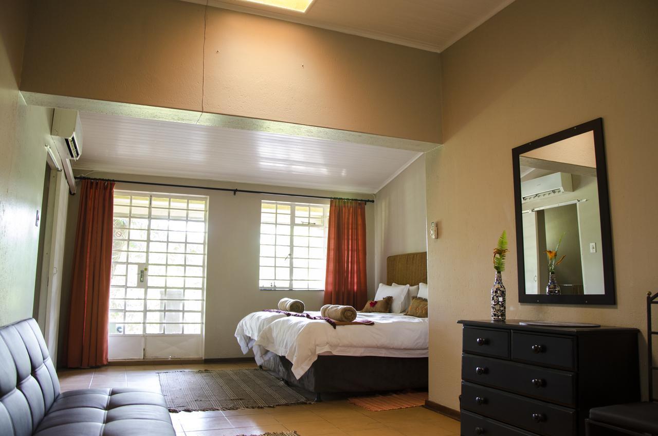 Mountain Creek Lodge Hazyview Bagian luar foto